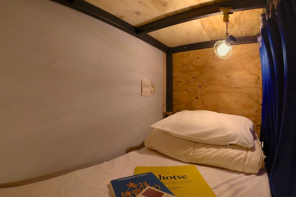Хостел Book And Bed Tokyo Ikebukuro Номер фото