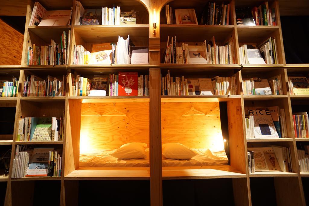 Хостел Book And Bed Tokyo Ikebukuro Экстерьер фото