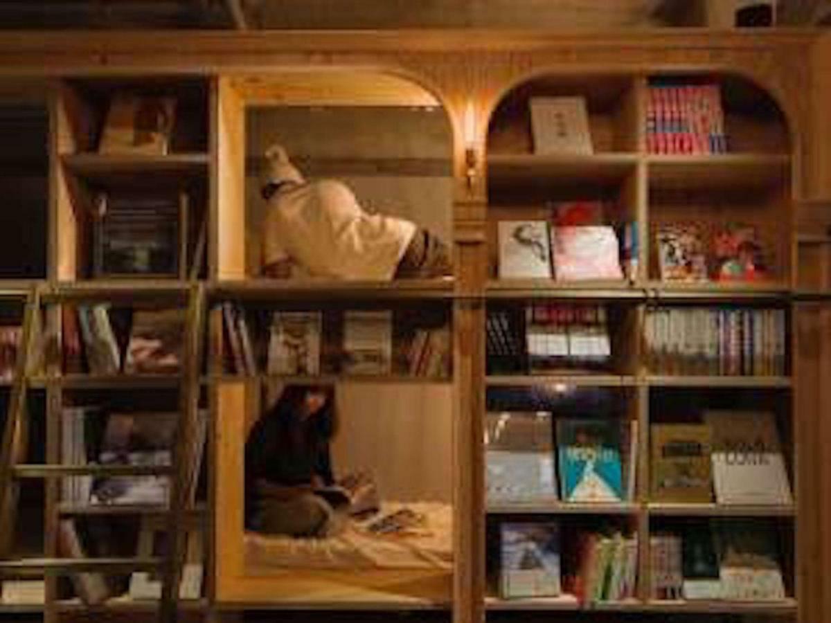 Хостел Book And Bed Tokyo Ikebukuro Экстерьер фото